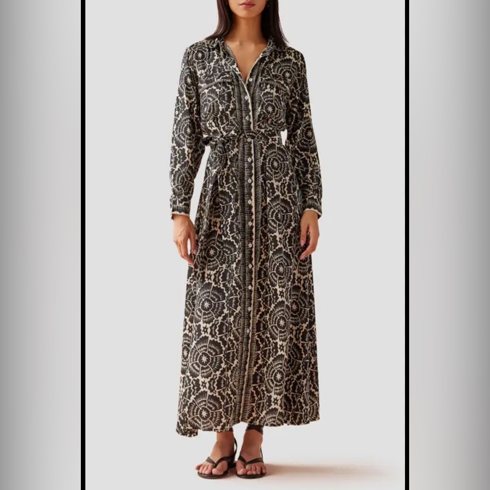 Elegant Omika Black and White Maxi Dress - Picture 9 of 10